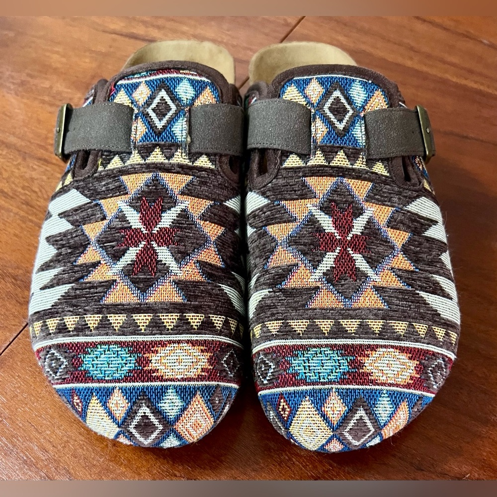 Dirty Laundry Mystify Platform Boho Southwestern Pattern Multicolor Aztec Clogs - Picture 3 of 15